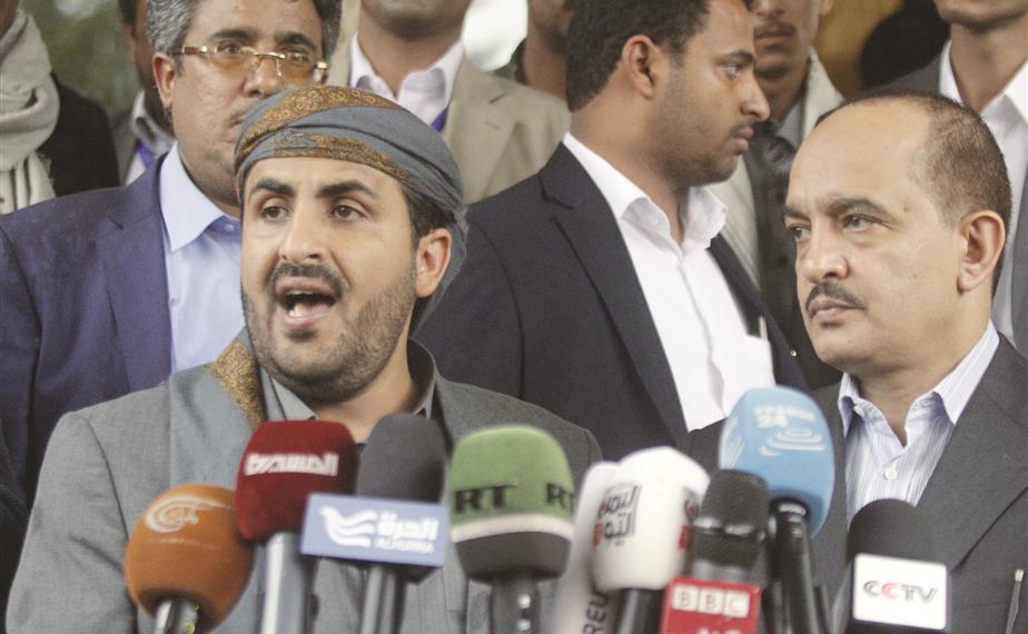 Yemeni National Delegation Meets Kuwaiti Emir: Air Raids Hinder Agreement
